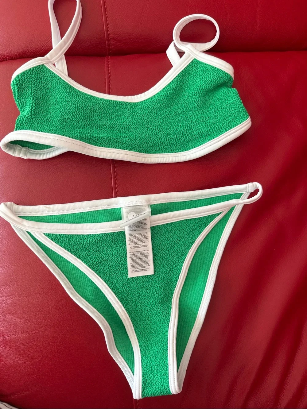 Hunza G | Tyler Original Crinkle Size One Size